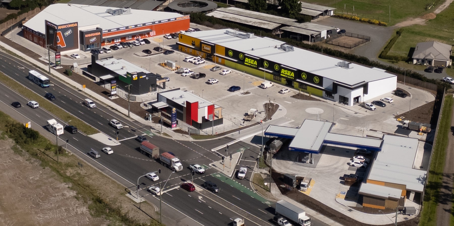 GWH-XCAP-Commercial-Retail-heatherbrae-Fund-Aerial-1800x897-min
