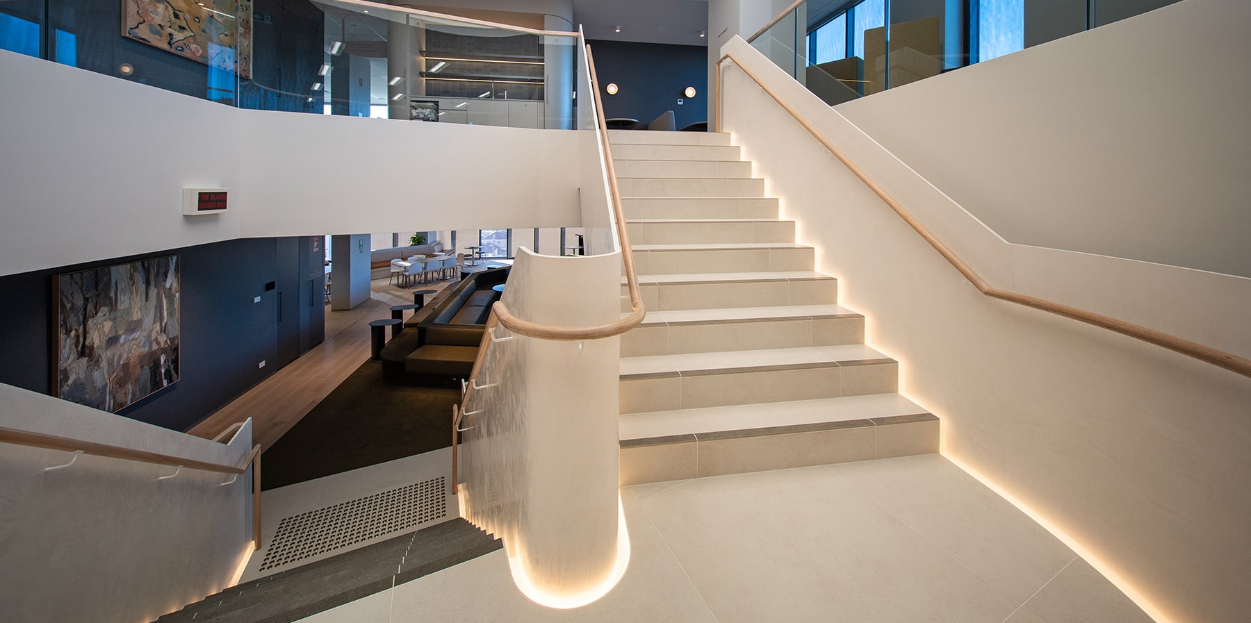 GWH-XCAP-Commercial-Office-Macquarie-Tower-Allianz-1800x1013_2-min